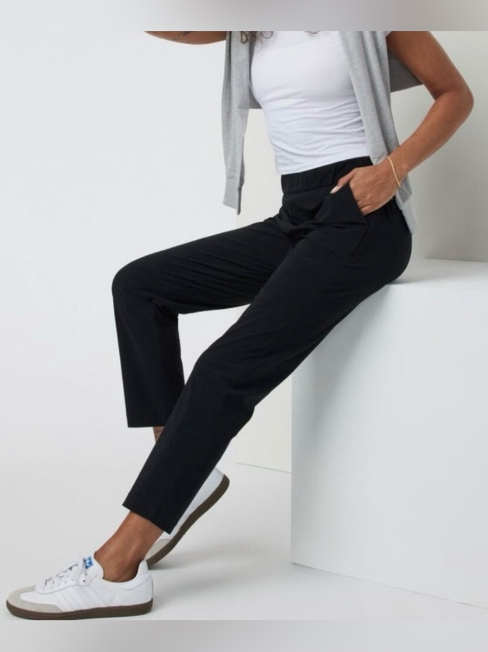 Vuori Miles Ankle Pant Womens Sz Large Black Pockets Gym Athleisure Performance